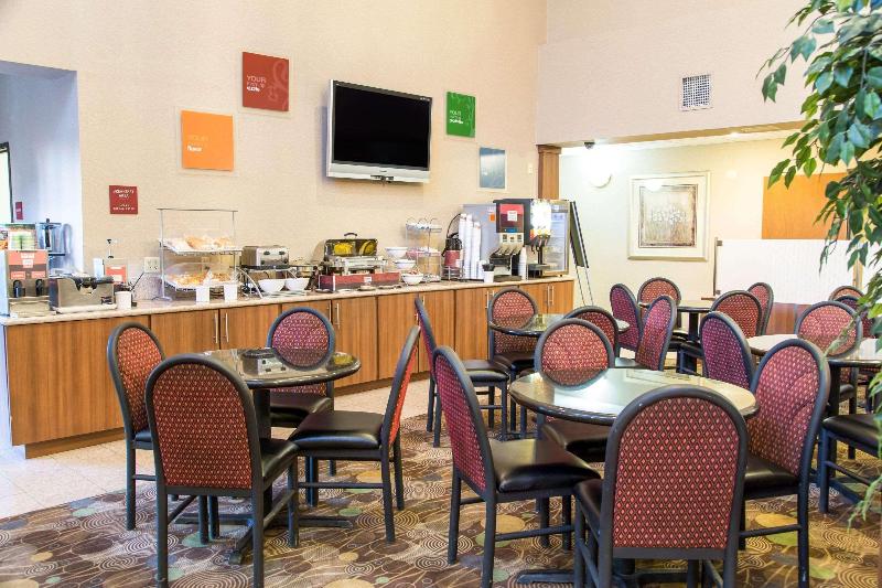 Comfort Suites North Fossil Creek