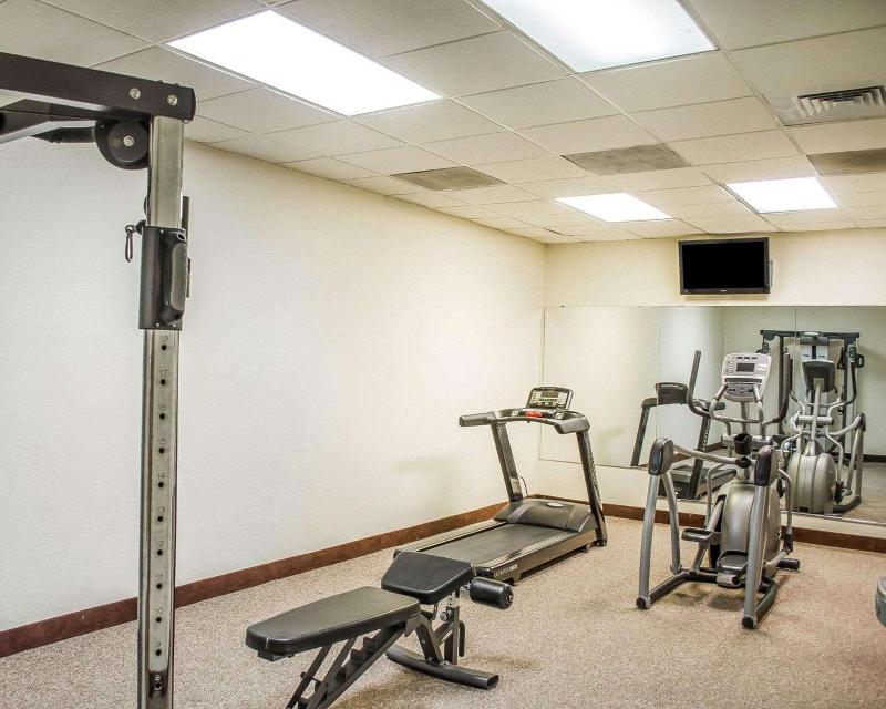 Quality Inn & Suites Pensacola Bayview