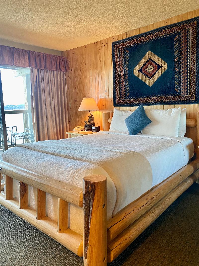 Tahoe Lakeshore Lodge & Spa