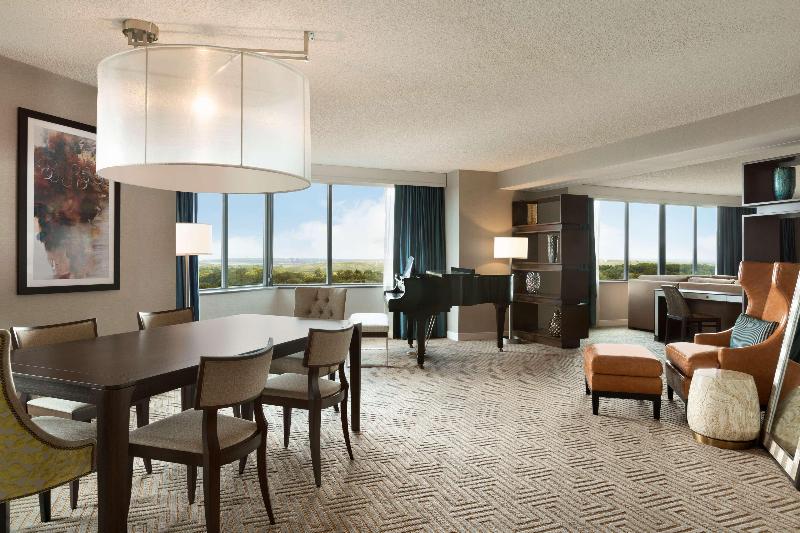 Hilton East Brunswick Hotel & Executive Meeting