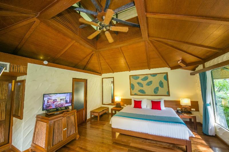 Centara Koh Chang Tropicana Resort