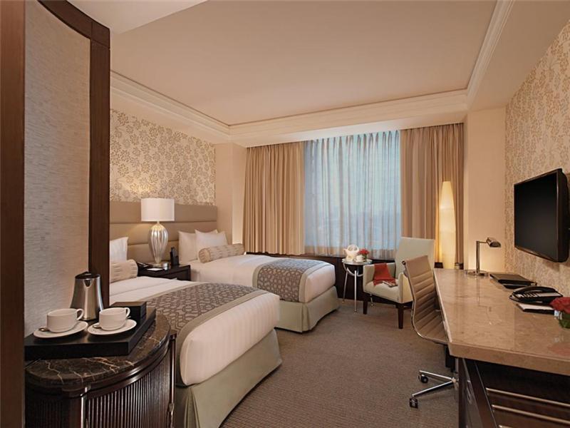 Crimson Hotel Filinvest City
