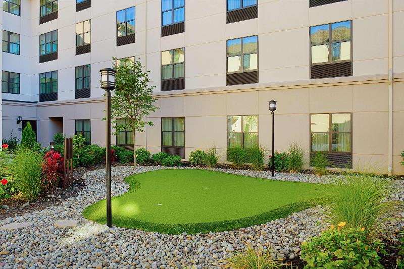 Homewood Suites by Hilton Carle Place - Garden Cit