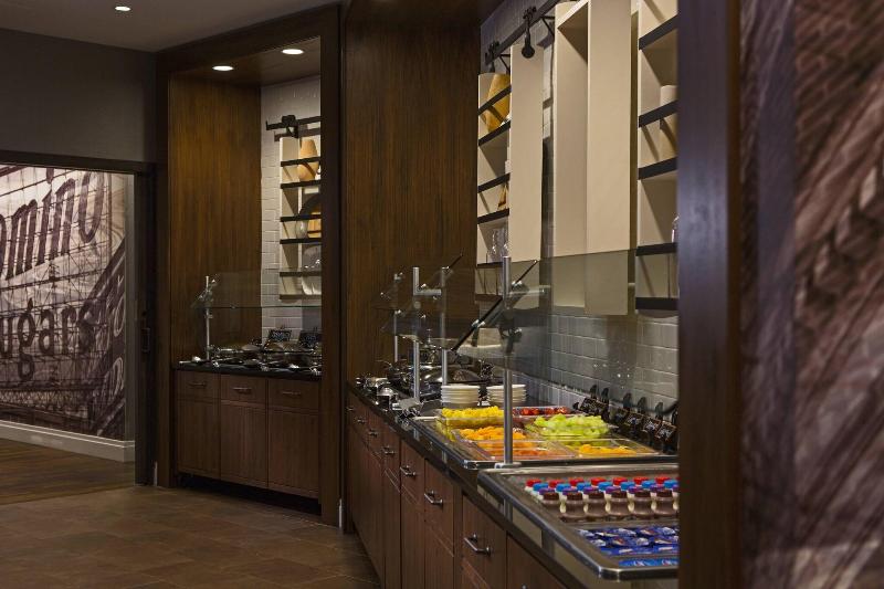 Baltimore Marriott Inner Harbor at Camden Yards