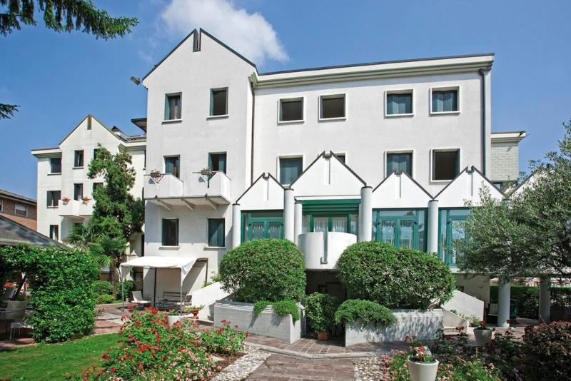 Ai Pini Park Hotel