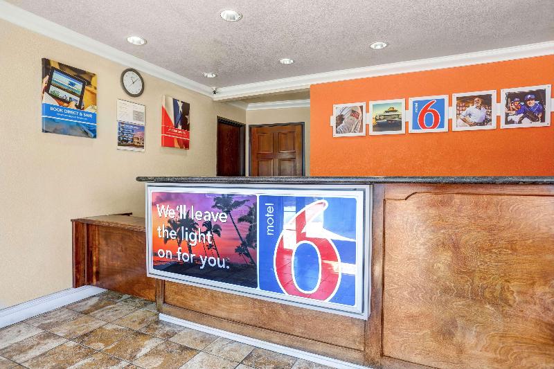 Motel 6 Fresno - Belmont Ave