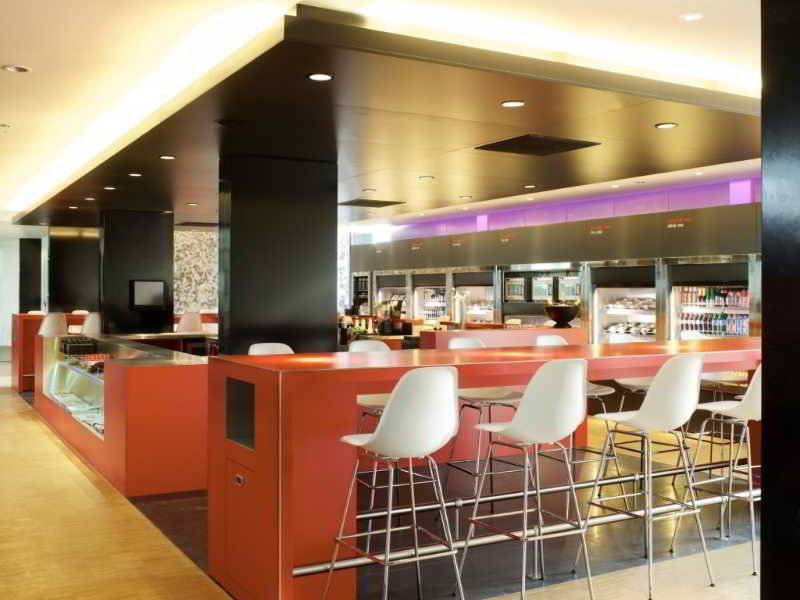 citizenM Schiphol Airport hotel