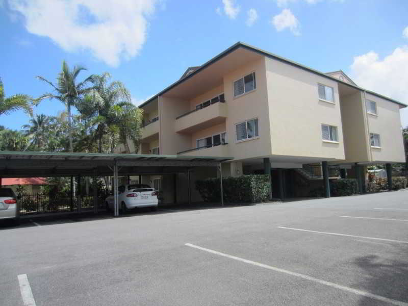 Tradewinds McLeod Holiday Apartments