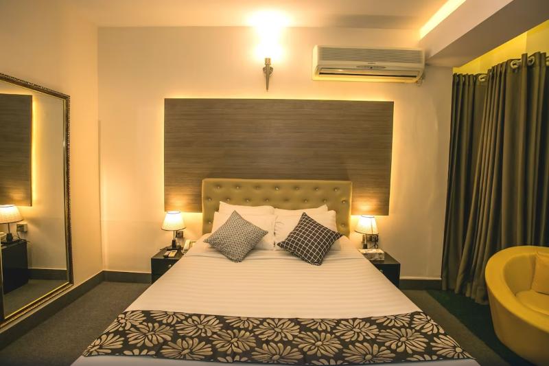 Tropical Daisy Hotel
