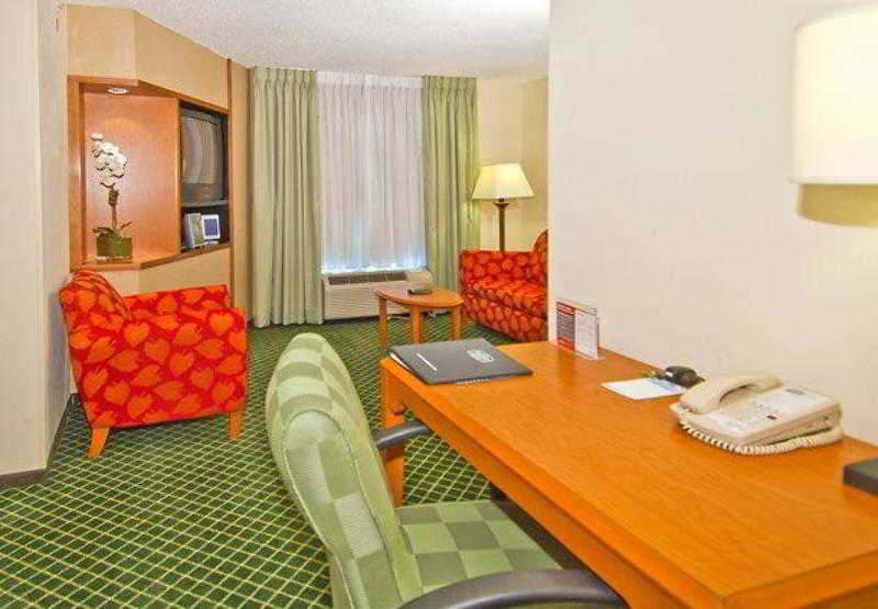 Fairfield Inn & Suites Edmond