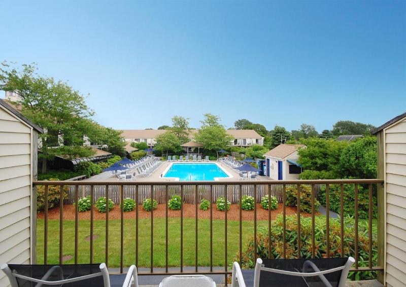 All Seasons Resort