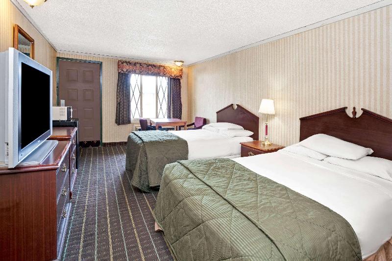 Knights Inn Madison Heights
