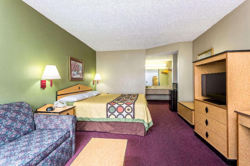Super 8 by Wyndham Atlanta Northeast GA