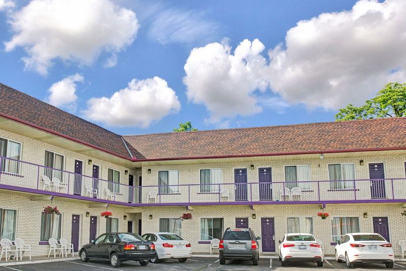Knights Inn by The Falls