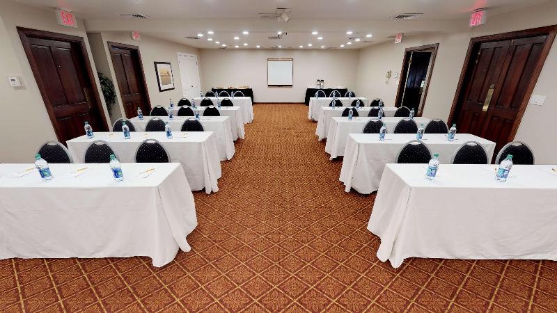 Chase Suite Newark