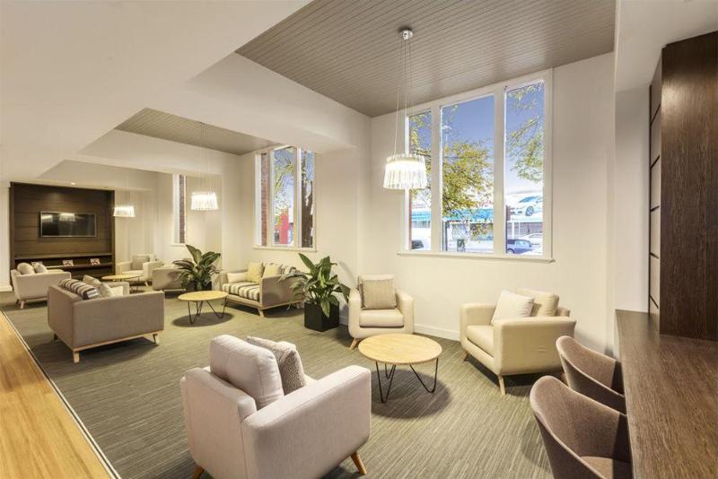 Quest Albury on Townsend Apartment