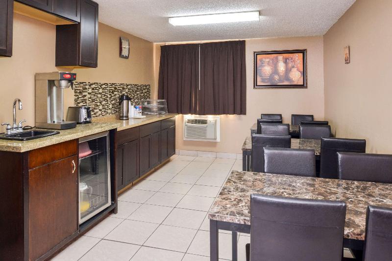 Americas Best Value Inn Delano