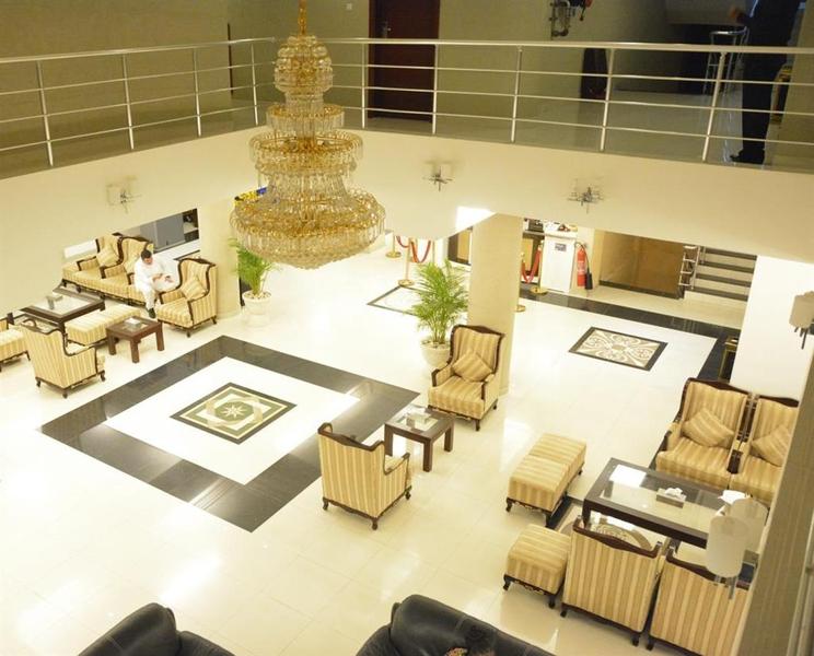 Best Western Plus Nobila Airport