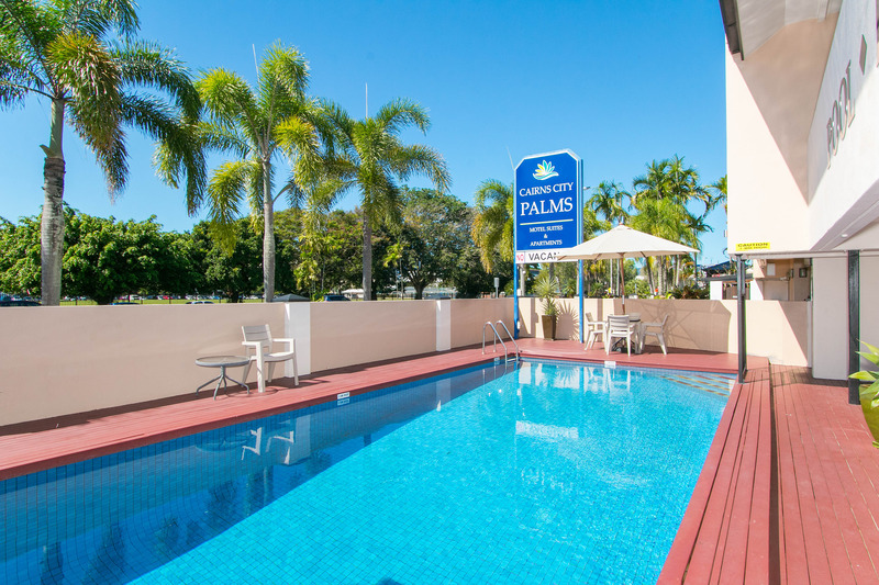 Cairns City Palms