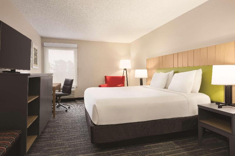 Country Inn & Suites by Radisson Dunn NC