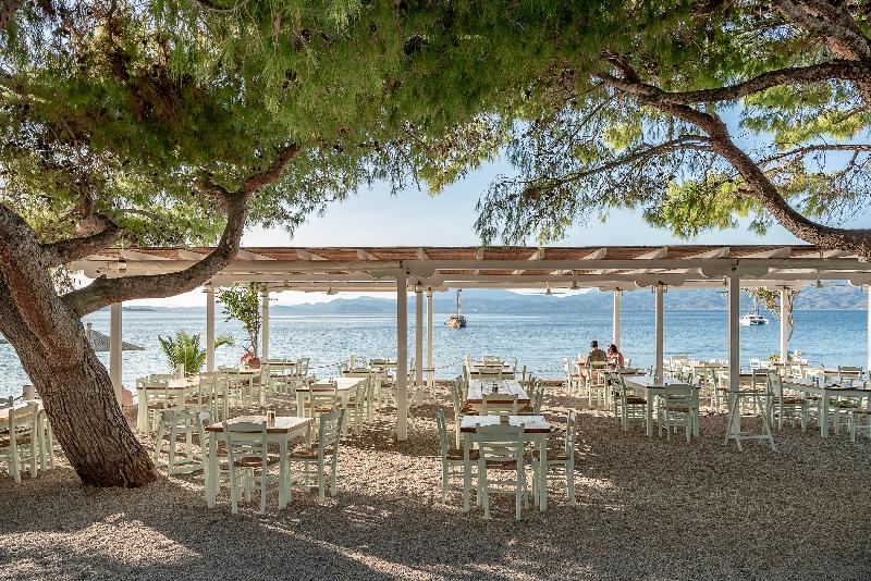 Four Seasons Hydra Hotel