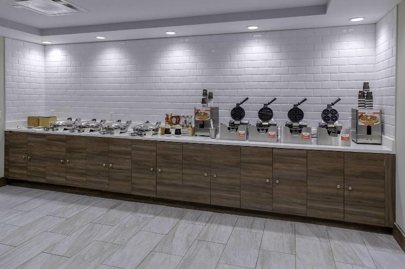Fairfield Inn & Suites By Marriott Dallas Downtown