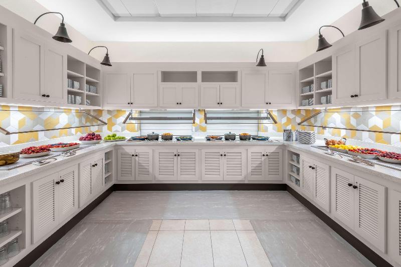 Hyatt Place San Jose Airport