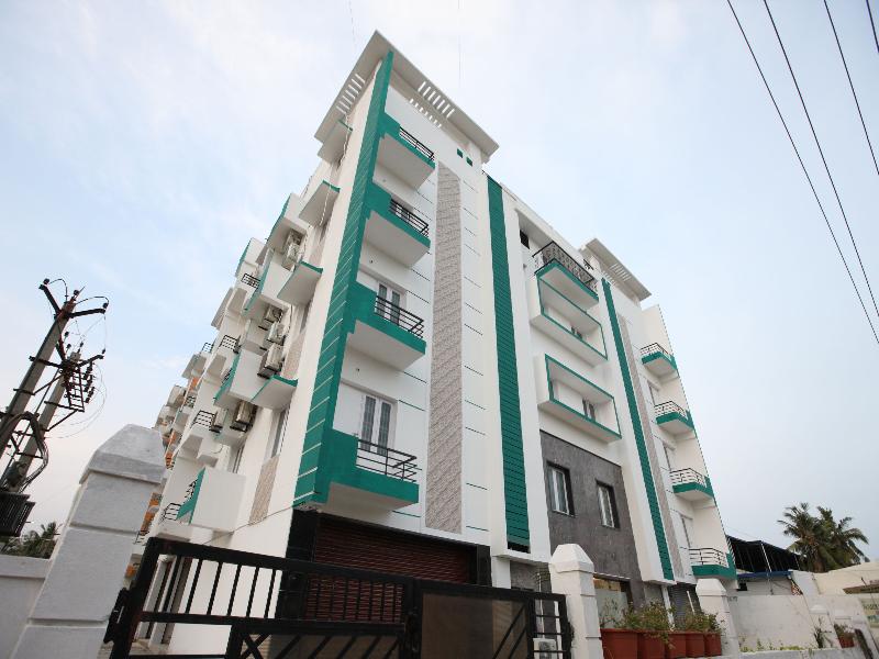 OYO 14043 Hotel Star Holiday
