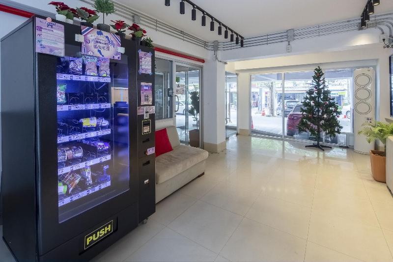 Oyo 129 Gems Park Don Mueang International Airport