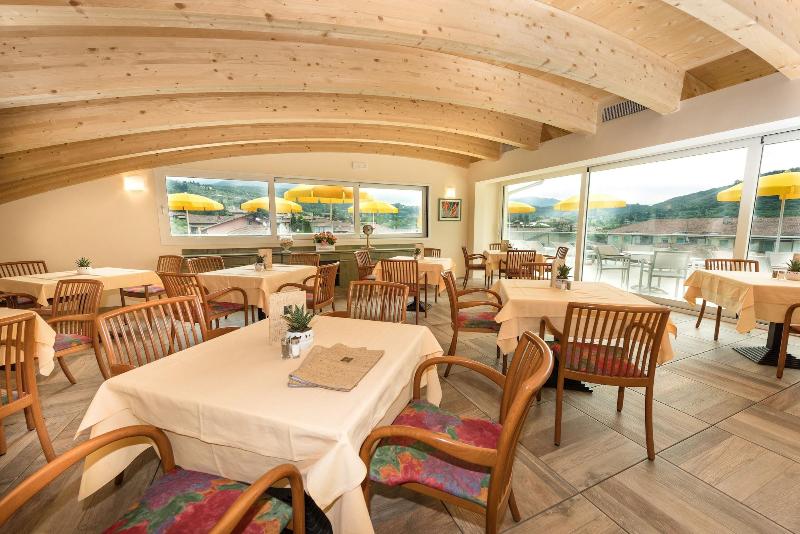 Sky Pool Hotel Sole Garda