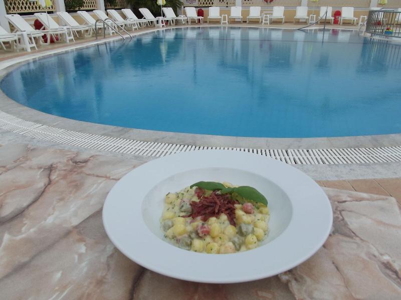 Konstantina Apartments