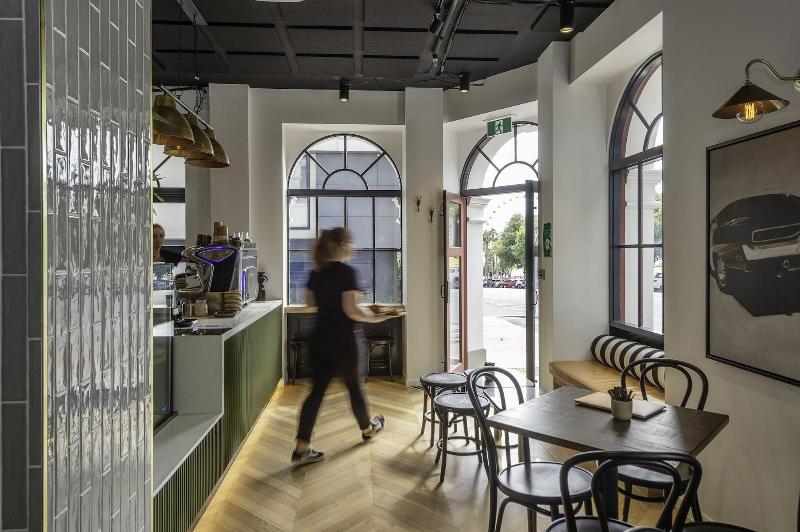R Hotel Geelong