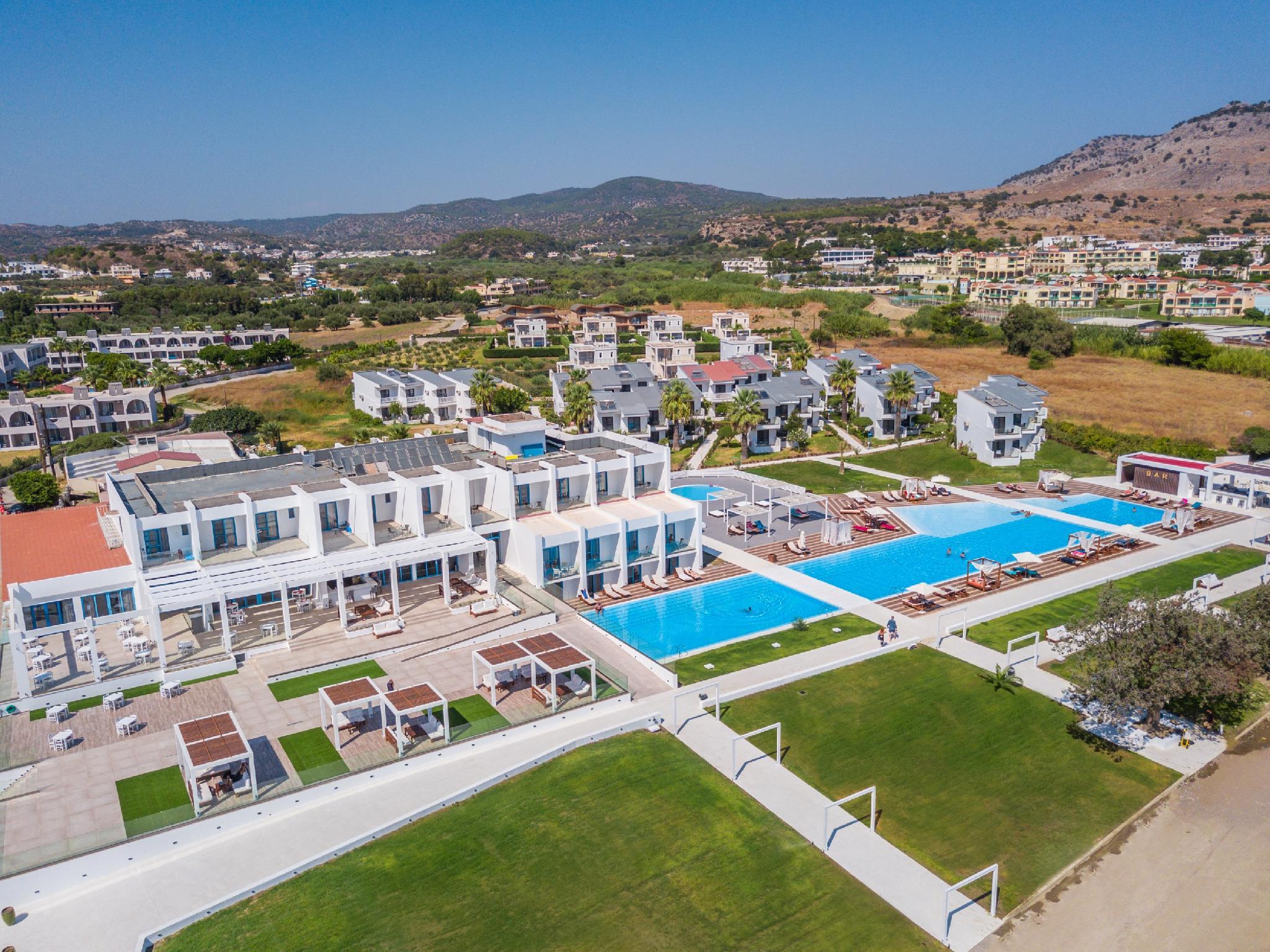 Kamari Beach Hotel