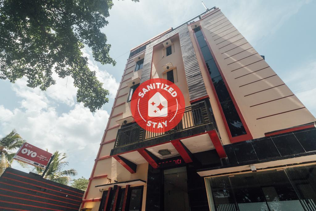 OYO 1872 Sakinah Grand Soabali Hotel