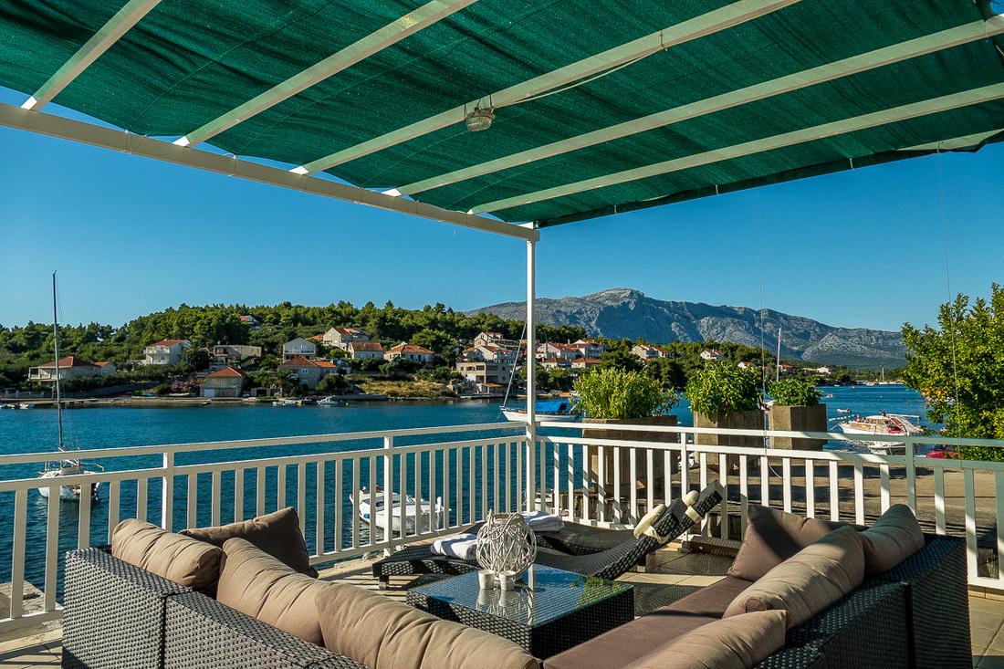 Intimate one bedroom apartment in Lumbarda