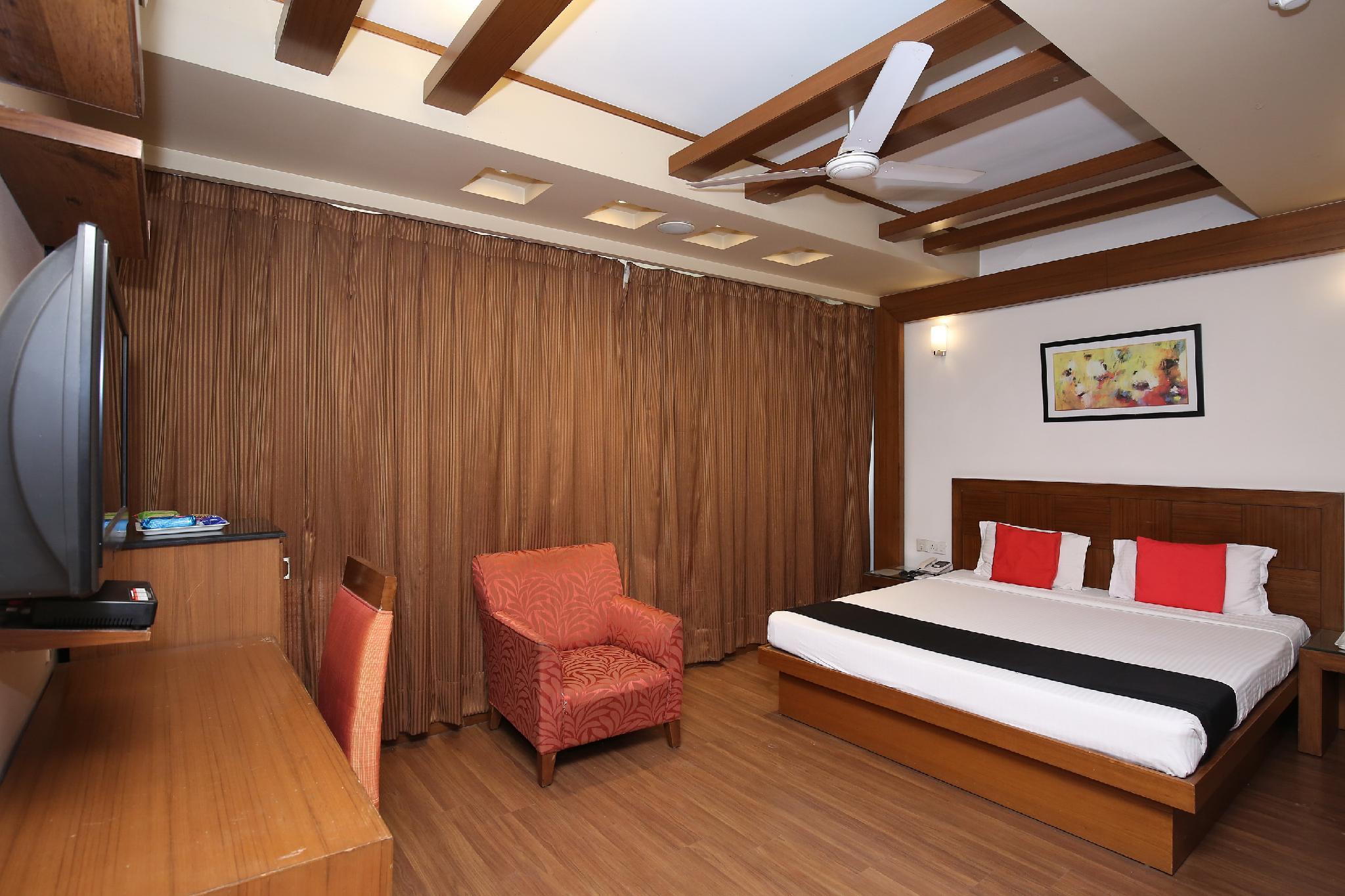 OYO 28592 Sri Maruti Pilgrims House