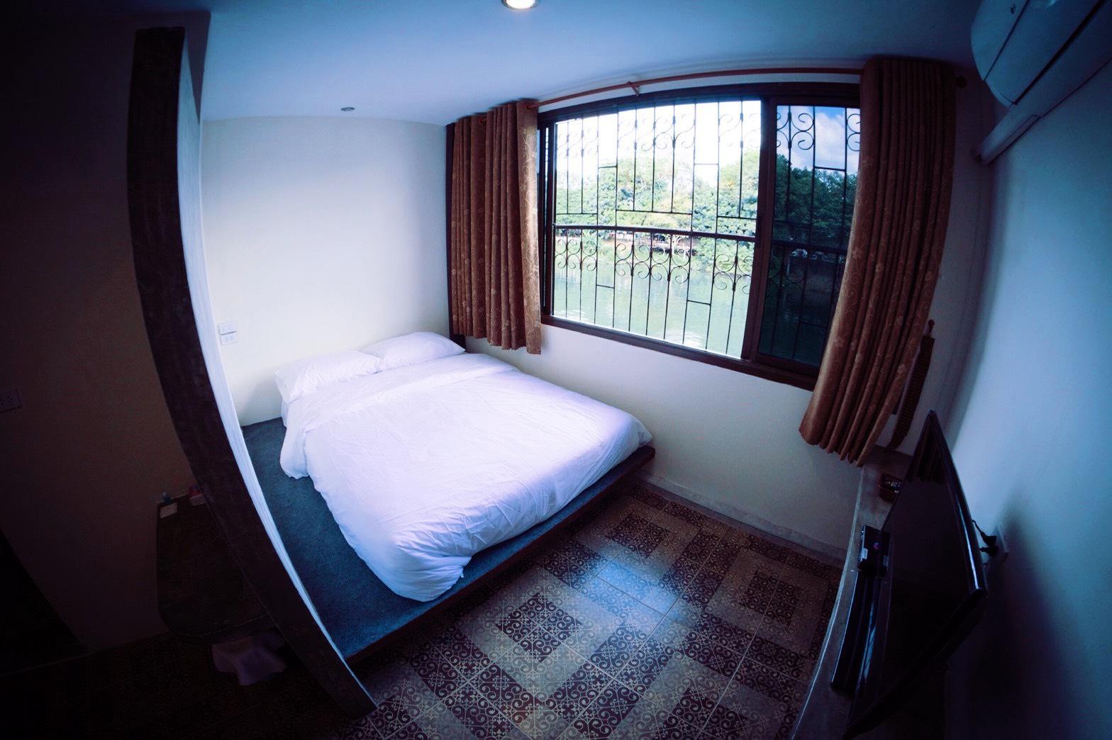 Laluna River House