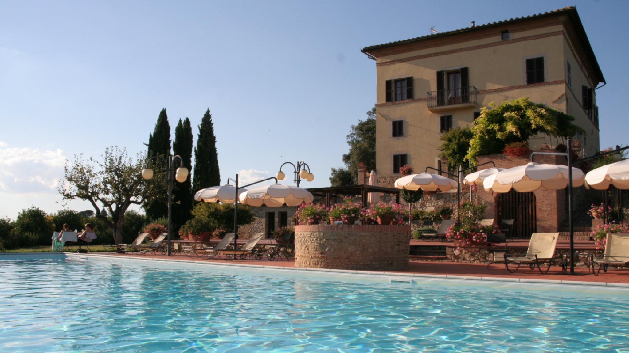 Villa Curina Resort