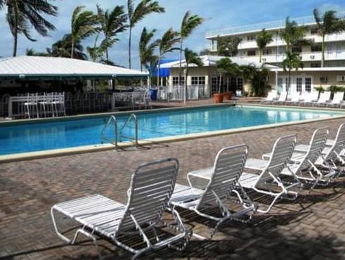 Skipjack Resort & Marina