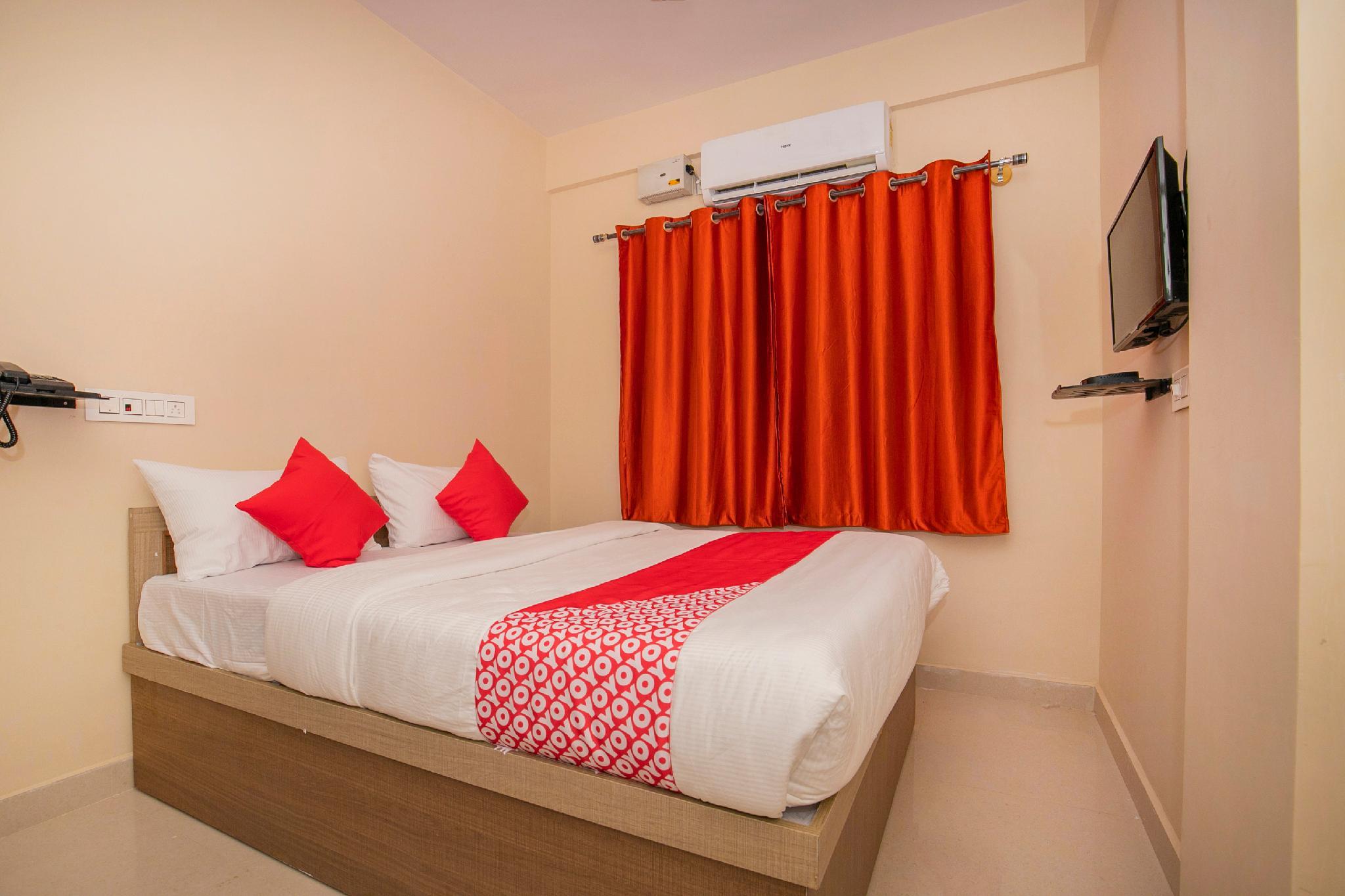 OYO 24130 Mohan's Residency