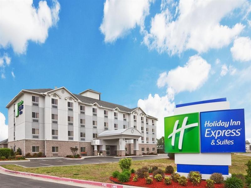 Holiday Inn Express Hotel and Suites Jenks
