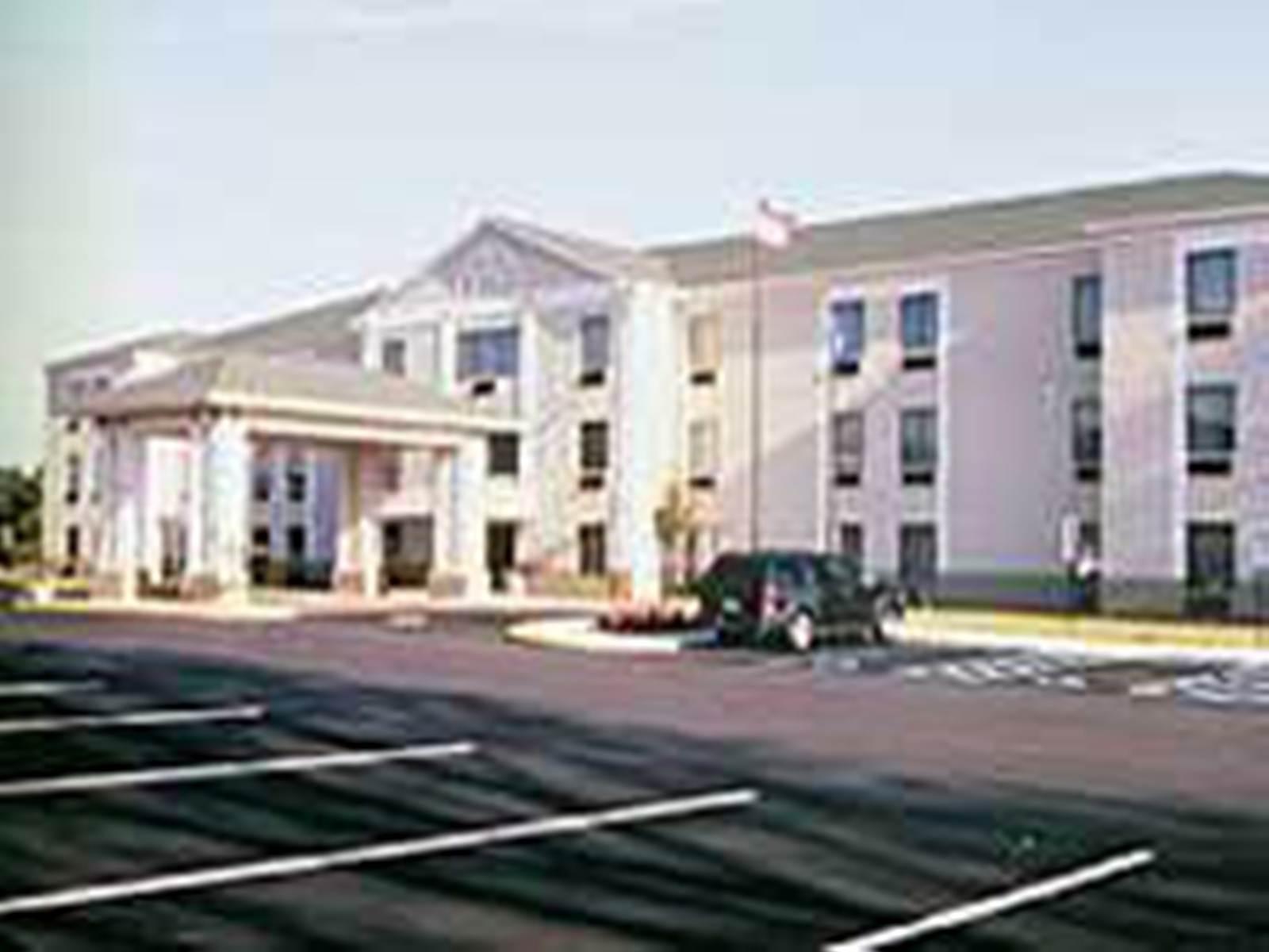 Holiday Inn Express & Suites Burlington - Mount Holly