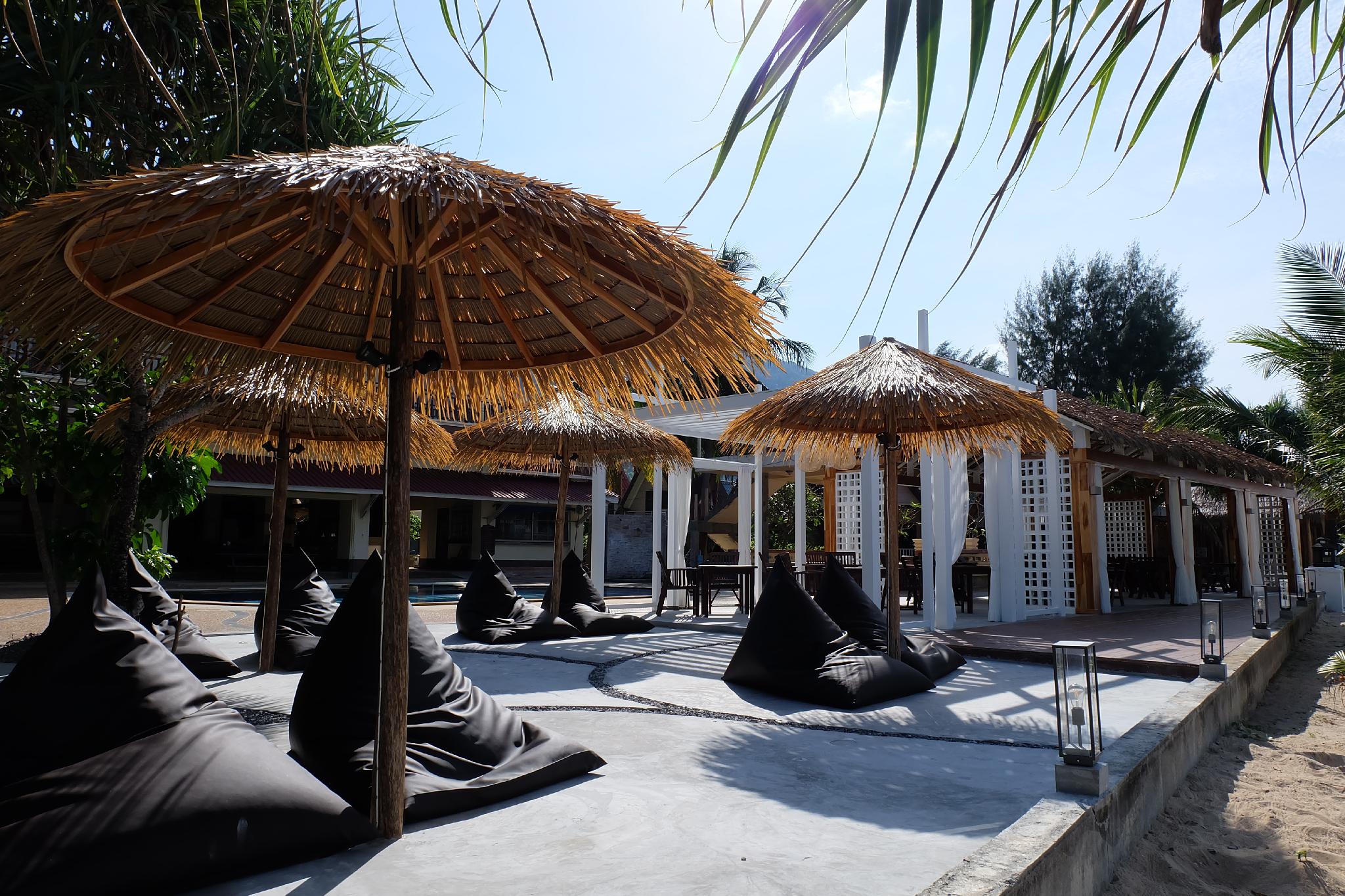 Lanta Sea House (SHA Plus+)
