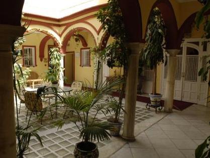 Hostal Sierpes