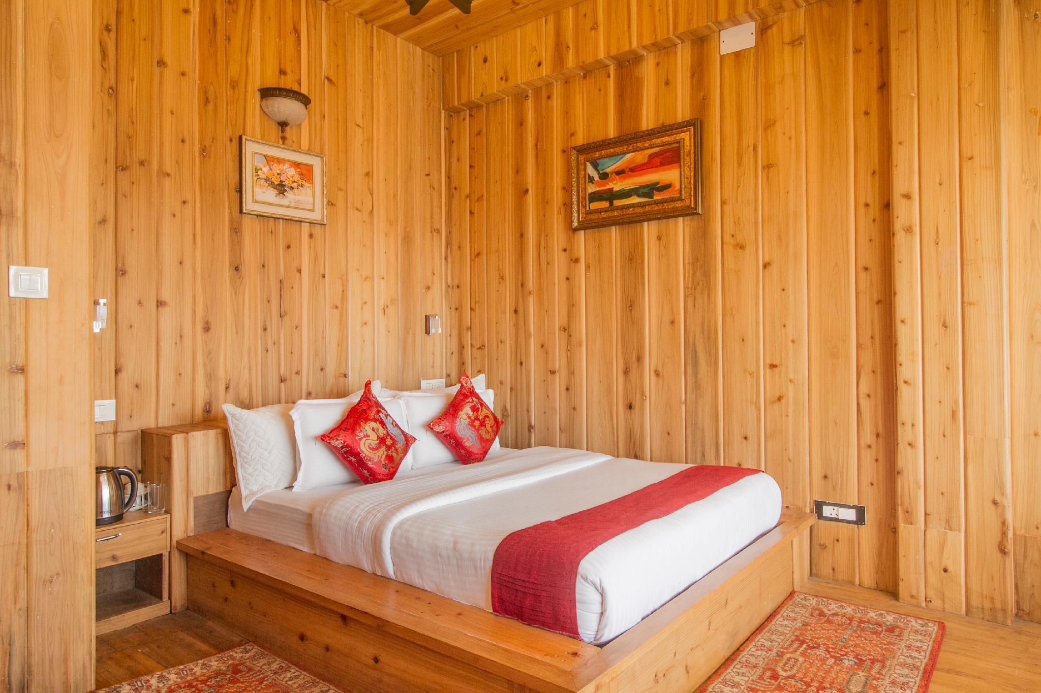Palette - Queens Hill Hotel & Resorts
