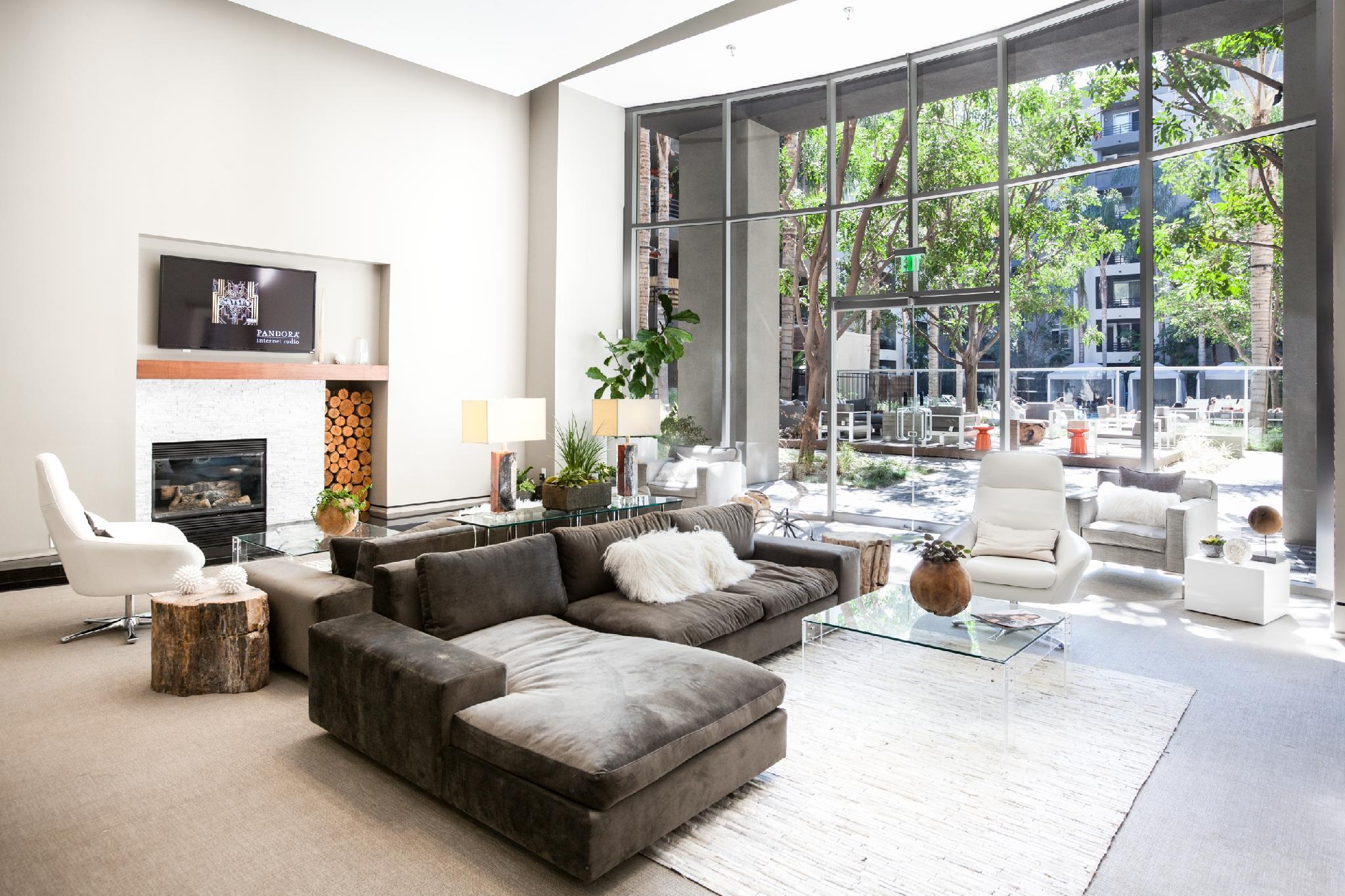 Hotel Style Furnished Suites in LA Beach Area