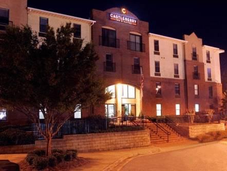 Castleberry Inn & Suites