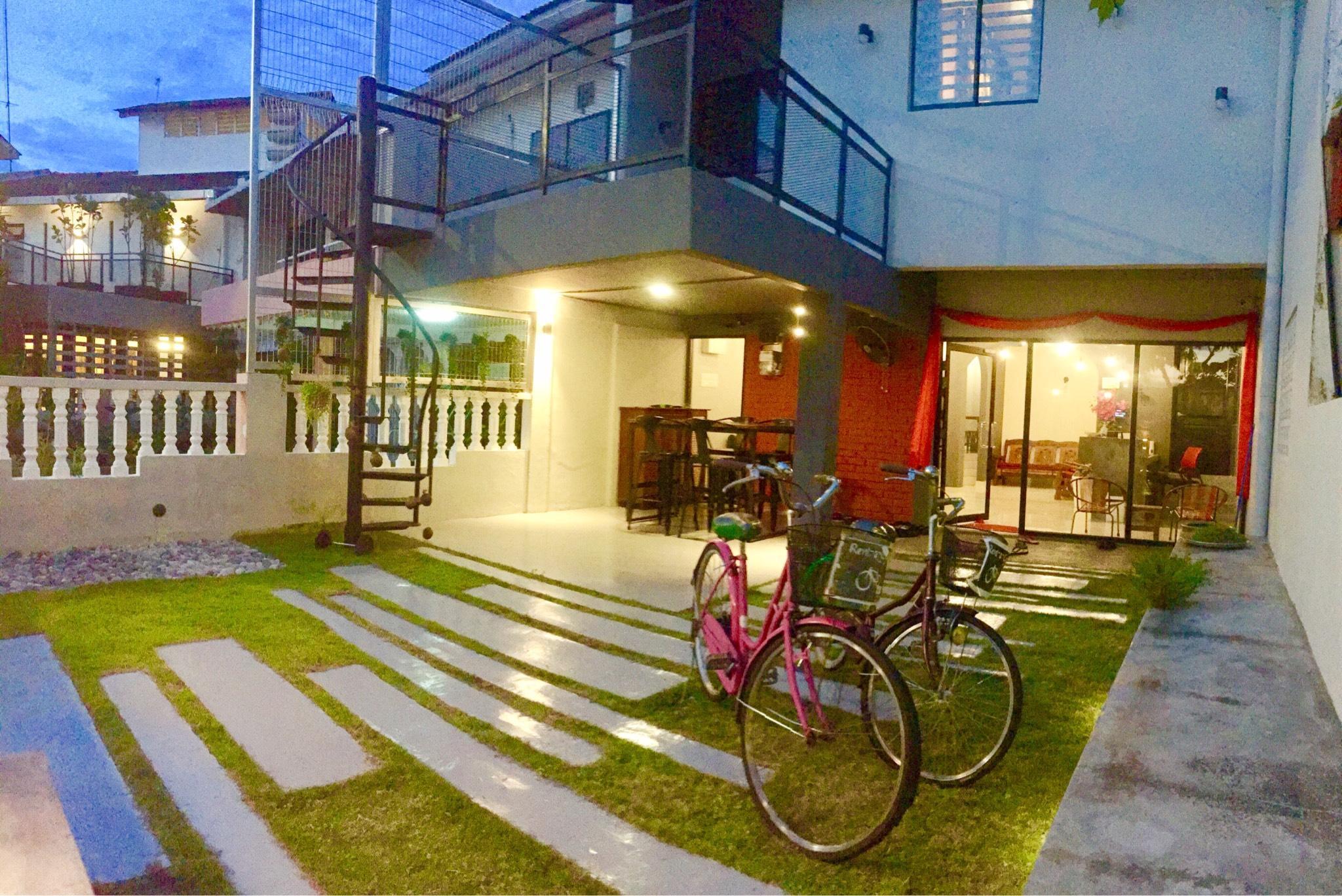 Alimama Guesthouse Melaka With Balcony 