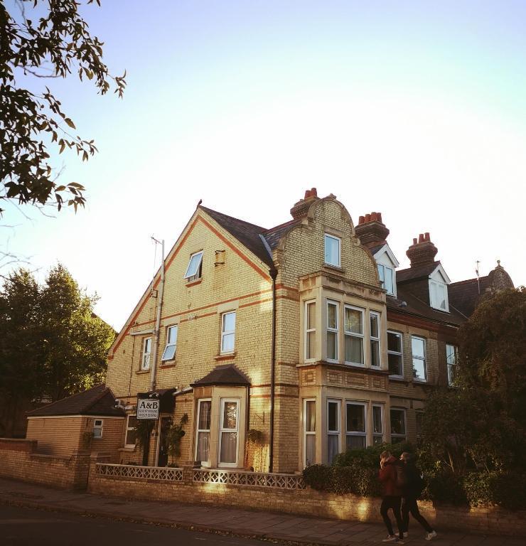 A & B Guest House
