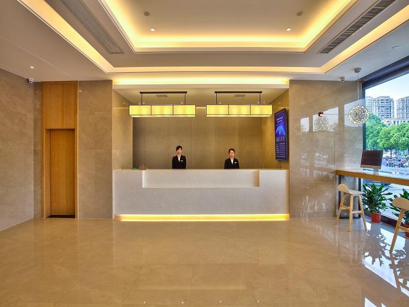 Starway Yuyao Wanda Plaza